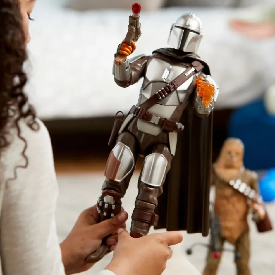 Outlet Figurine The Mandalorian articulée et parlante Figurines