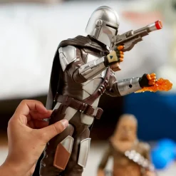 Outlet Figurine The Mandalorian articulée et parlante Figurines