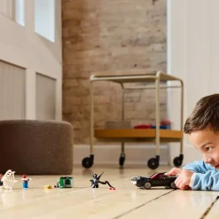 Outlet LEGO Marvel Spider-Man contre le bolide de Venom 76309 Lego