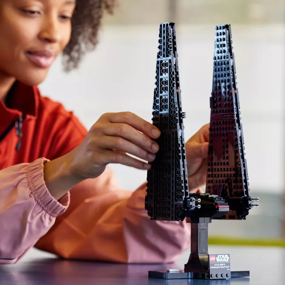 New LEGO Star Wars La navette de commandement de Kylo Ren 75406 Lego