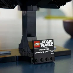 New LEGO Star Wars La navette de commandement de Kylo Ren 75406 Lego
